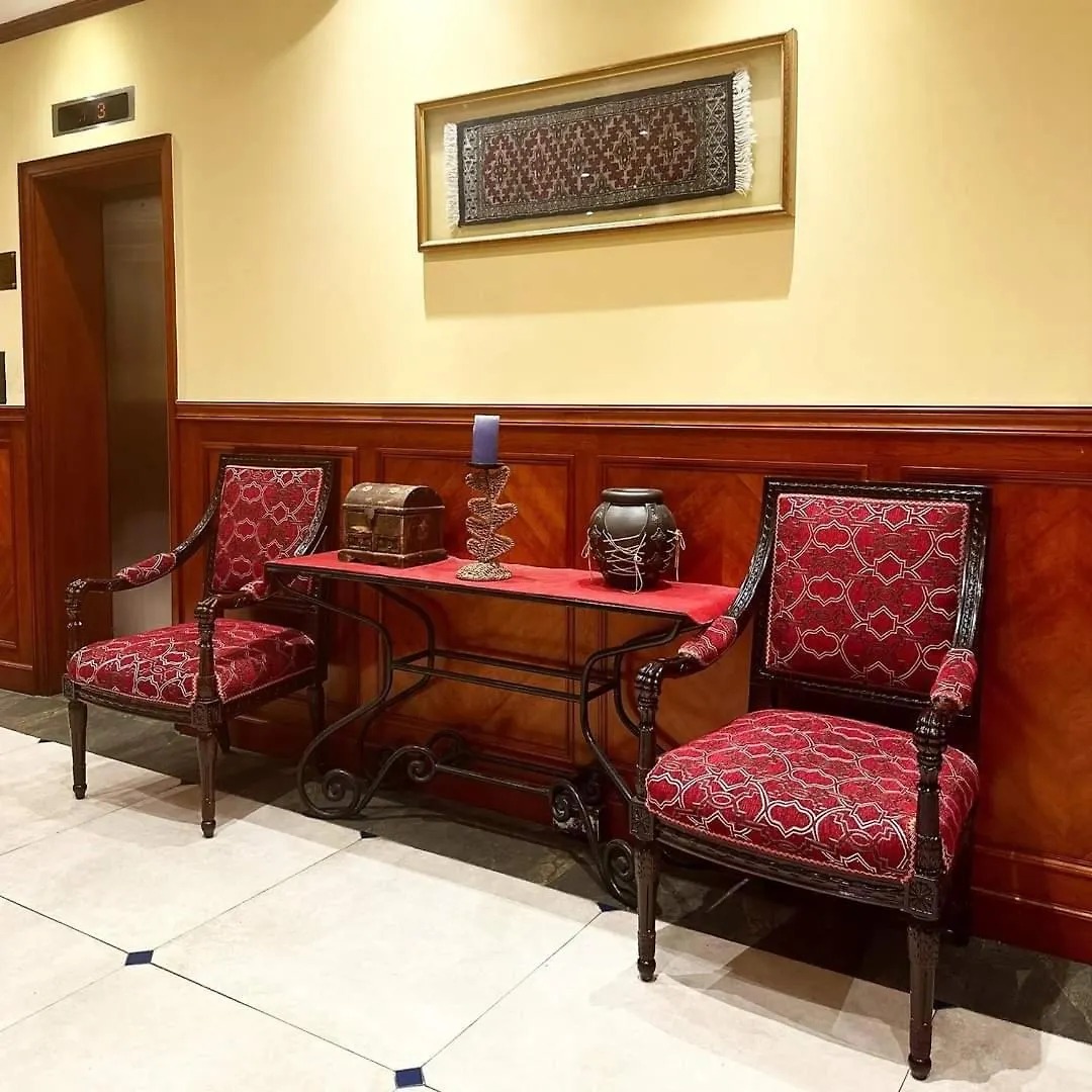 Marco Polo Hotel Dubai 4*,
